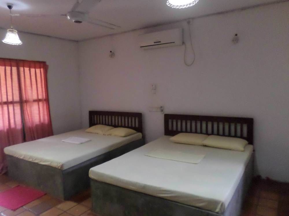Clay Hut Village Polonnaruwa Ngoại thất bức ảnh